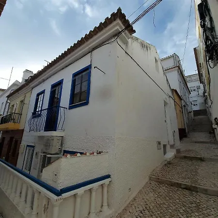 Casa Pisa Flores - Da * Ναζαρέ